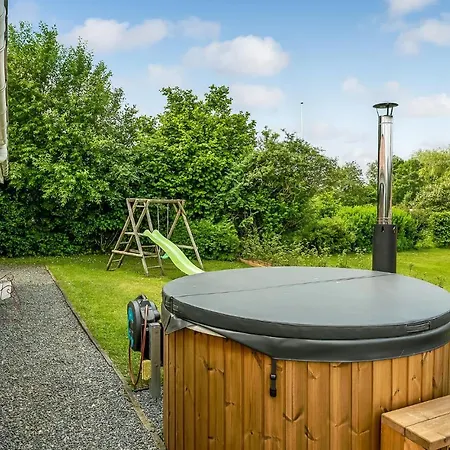 Three-bedroom In Haderslev * Haderslev